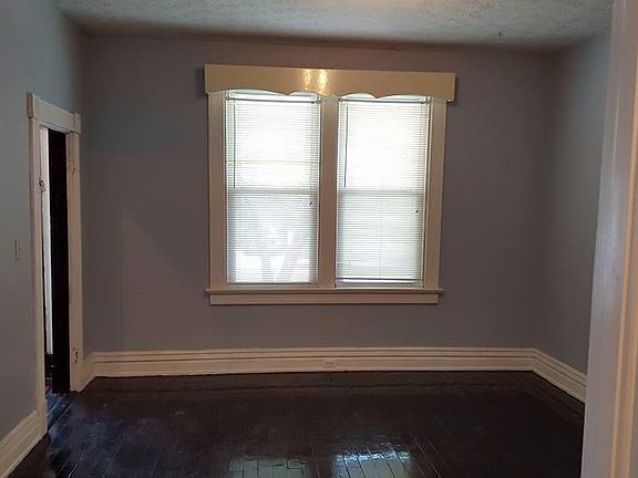 4th image of 4715 Section Ave