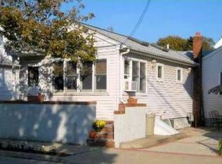 6 Freeport Ave, Point Lookout, NY 11569