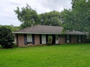 161 Clara Dr, Baton Rouge, LA 70808