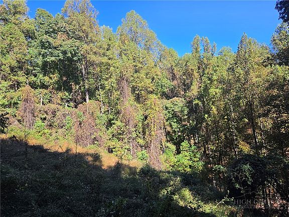 2nd image of 29 Elk Ridge Road