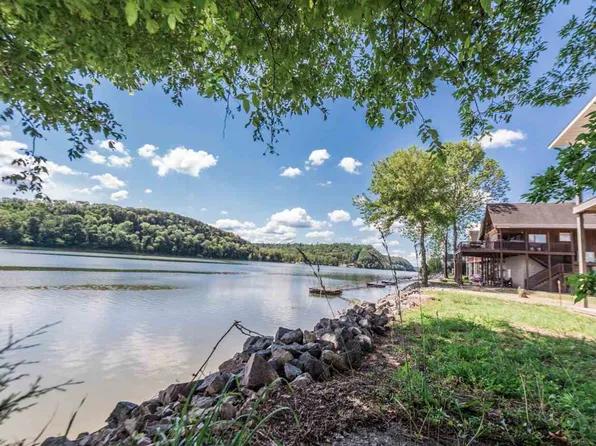 600 Miracle Rd, Decaturville, TN 38329