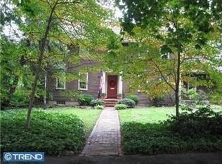 324 Knoll Top Ln, Haddonfield, NJ 08033