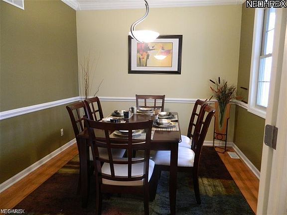 4th image of 24320 Glenbrook Blvd