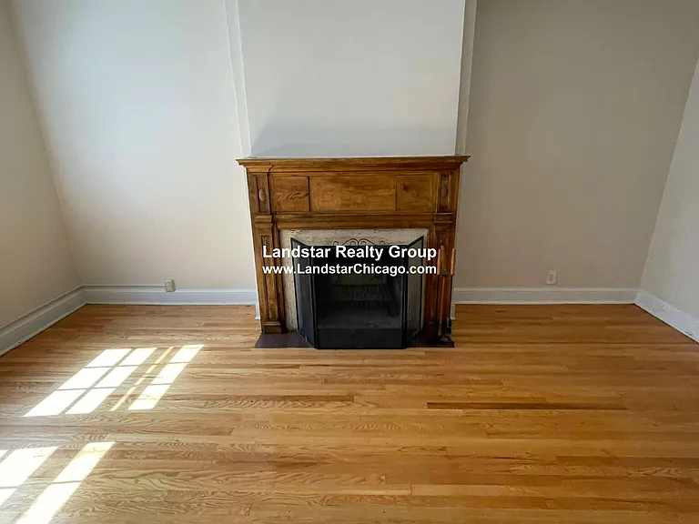 1454 Oak Ave #3E — Photo 2