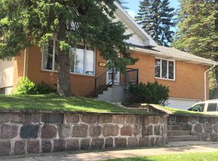 415 1st St NW, Chisholm, MN 55719