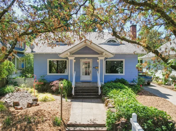 3914 SE Ivon St, Portland, OR 97202