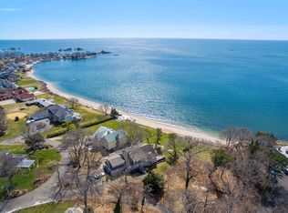 24 Wakefield Rd, Branford, CT 06405