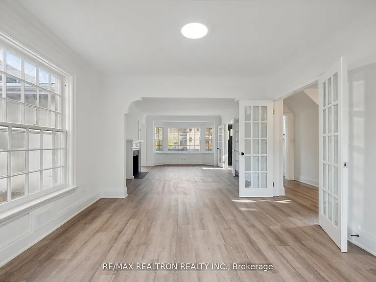 6 Woodvale Cres — Photo 10