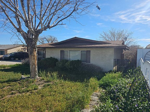 2nd image of 14033 Montecito Dr