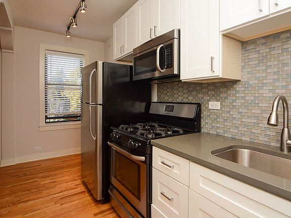 3rd image of 2420 N Kedzie Blvd APT 314