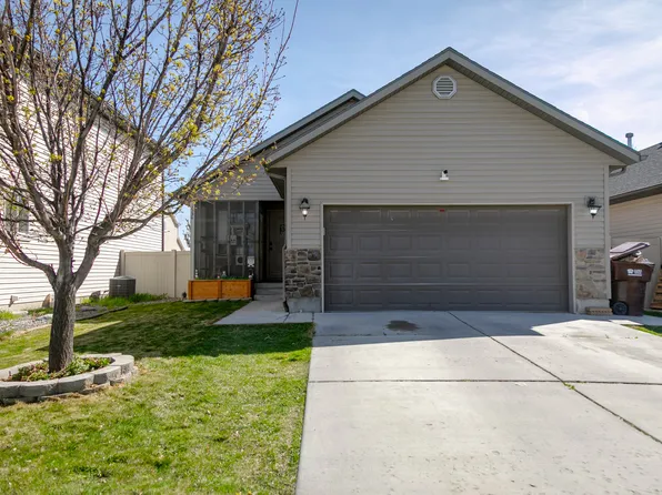 1534 E Shadow Dr N, Eagle Mountain, UT 84005