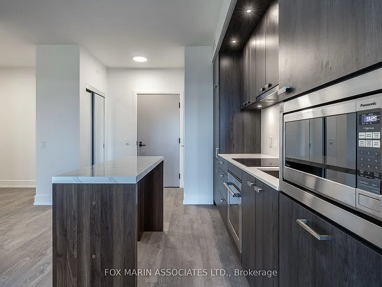 858 Dupont St #806 — Photo 8