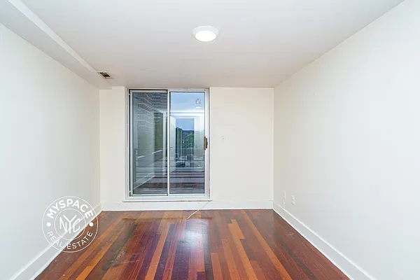 Rented by MySpaceNYC | media 5