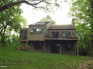 42 Lookout Trce, Galena, IL 61036