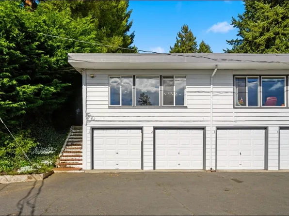 2102 NW Kelly Dr APT 17, Vancouver, WA 98665