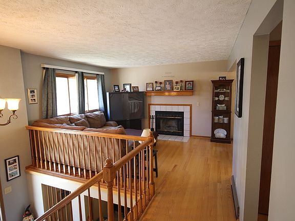 3rd image of 8202 S 154th St