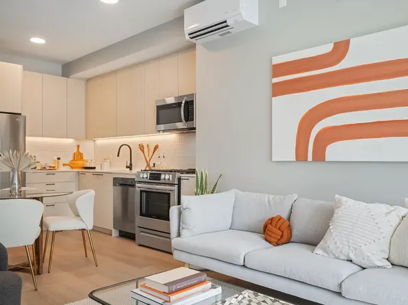 153-10 88th Avenue image 6 of 30