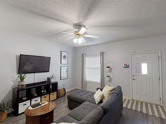 2nd image of 1135 Bloodworth Ln