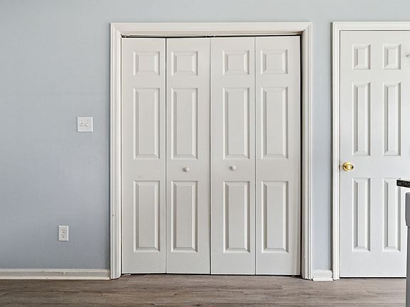3rd image of 2826 Herndon Village Way