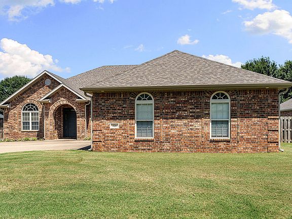 2nd image of 258 Sundown Dr