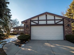 824 S Fernandez Ave, Arlington Heights, IL 60005