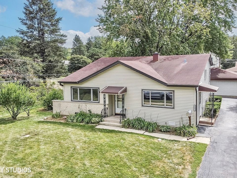 1st image of 557 Harold Ave