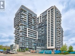 2087 Fairview St #1402, Burlington, ON L7R 0E5