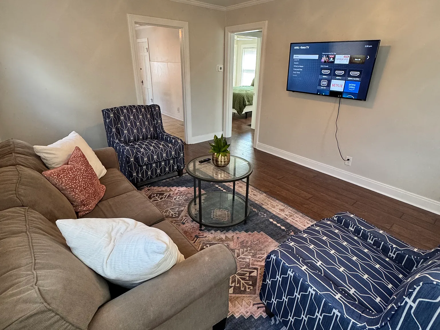 4 bed, 1728 sqft, $2,600 — Photo 4