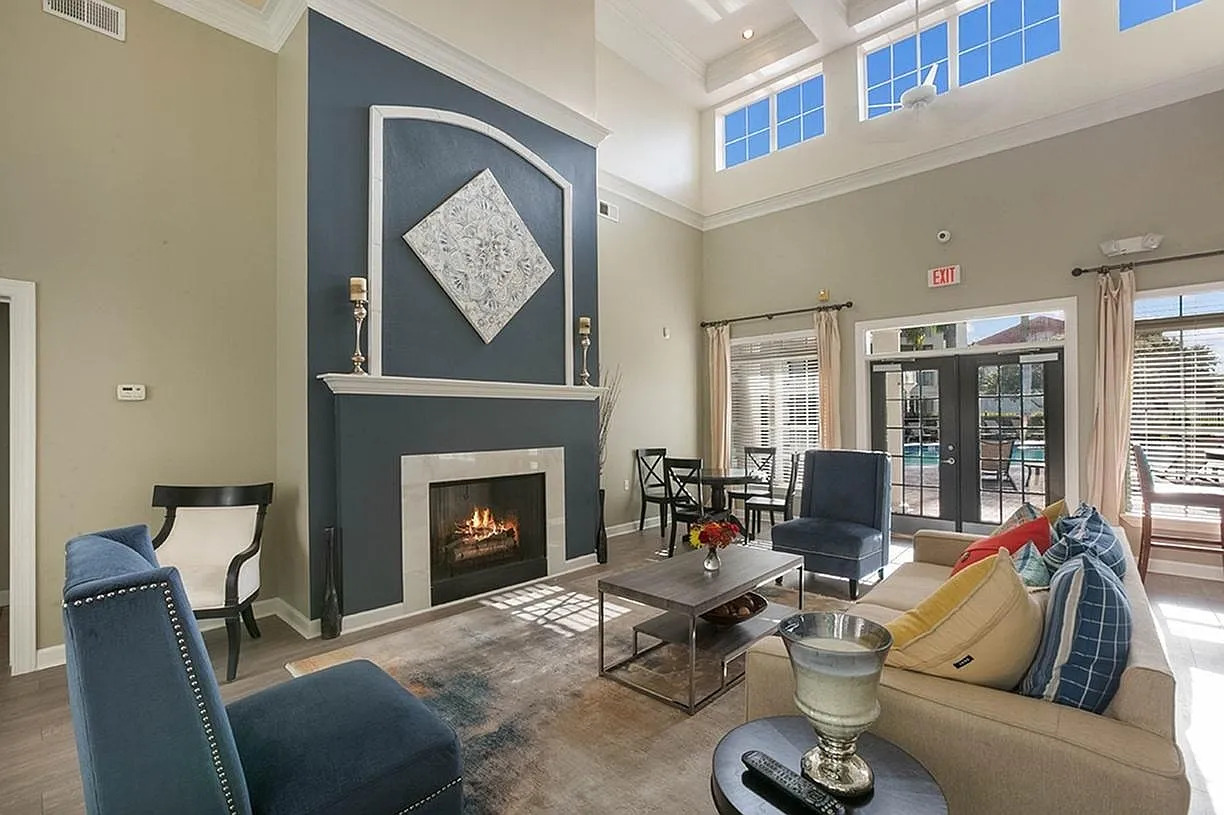 210 Watermark — Photo 4
