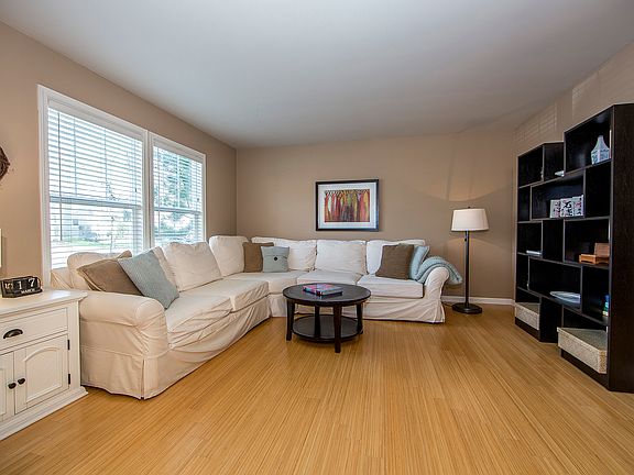 2nd image of 34512 Cottonwood Dr SE
