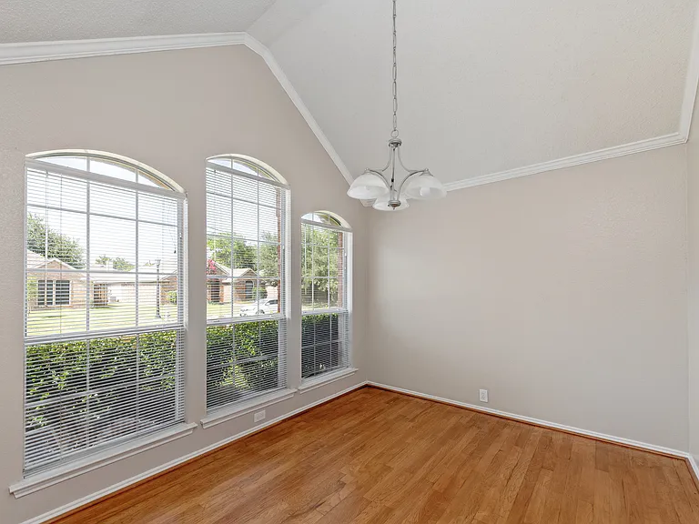 10613 Brandenberg Dr — Photo 6