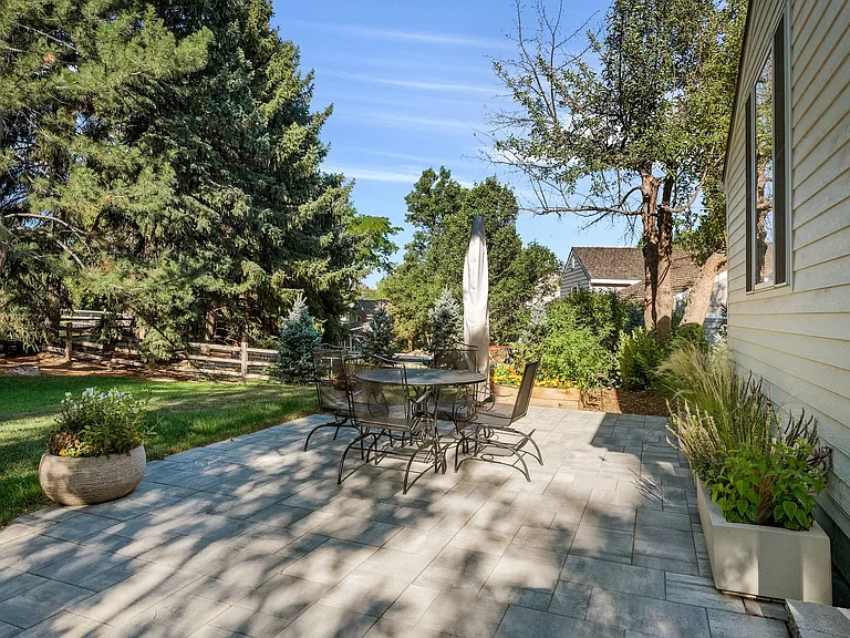 7030 Magnolia Cir — Photo 9