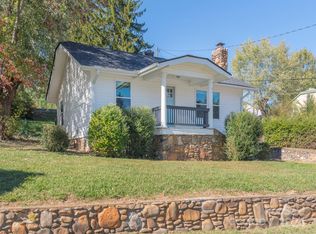 673 N Main St, Canton, NC 28716