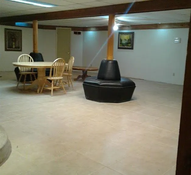 Rec room
