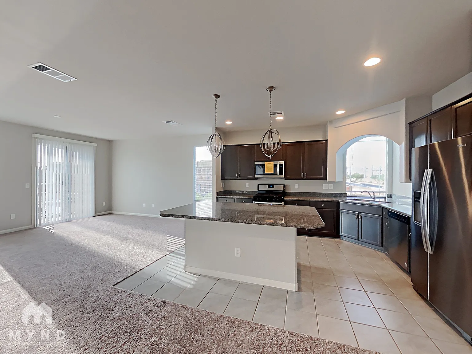 4 bed, 3.0 bath, 2667 sqft, $2,699 — Photo 4