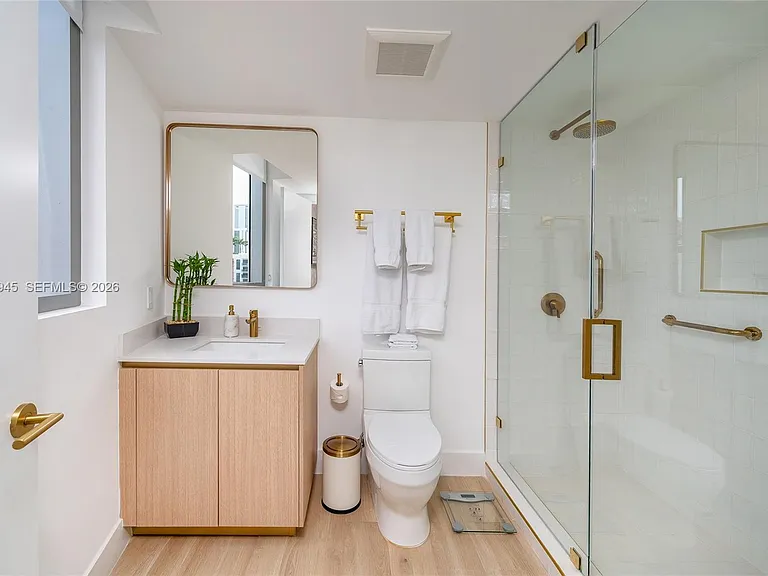 90 NE 32nd 601 Miami #601 — Photo 5