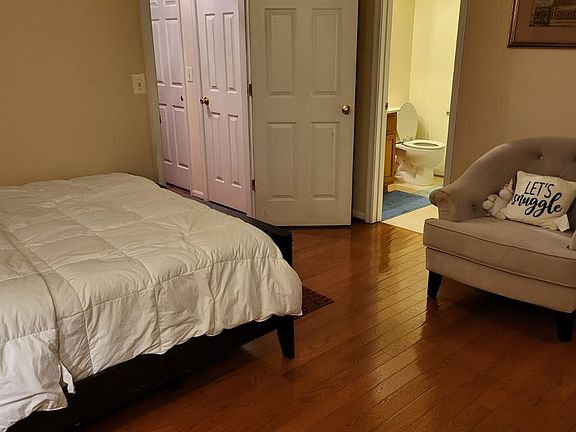4th image of 3859 Eisenhower Ave