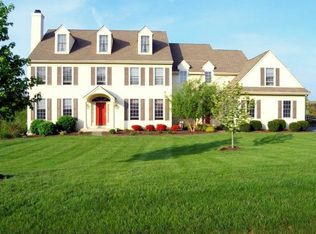 9 Maentel Dr, West Chester, PA 19382