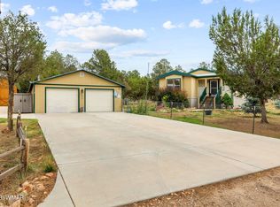 3033 Ponderosa Rd, Overgaard, AZ 85933