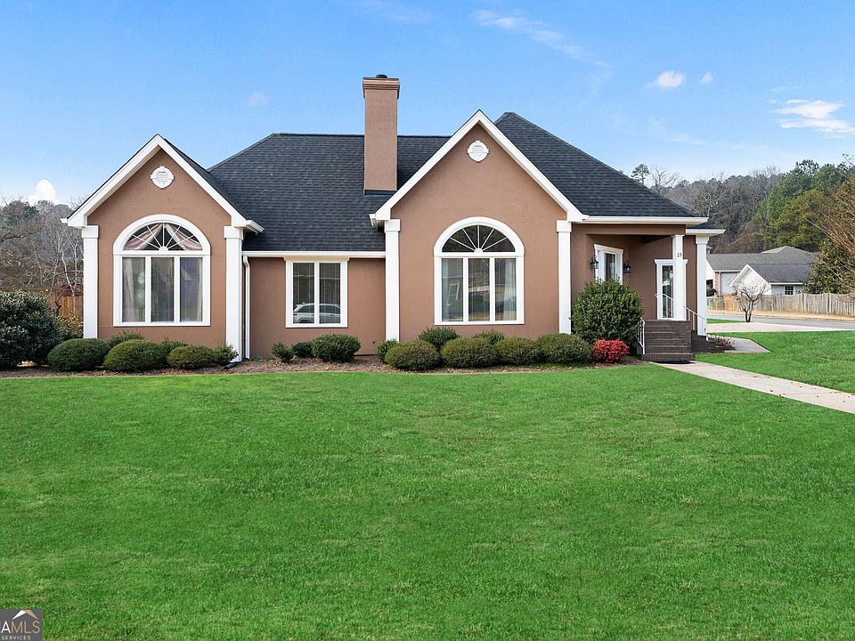 1st image of 15 Saddlebrook Dr SE