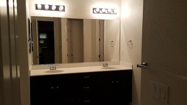 155 W Ladd Dr — Photo 11