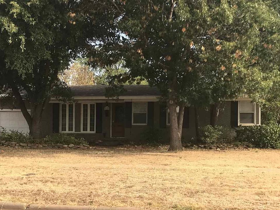 1st image of 4406 Phillips Dr