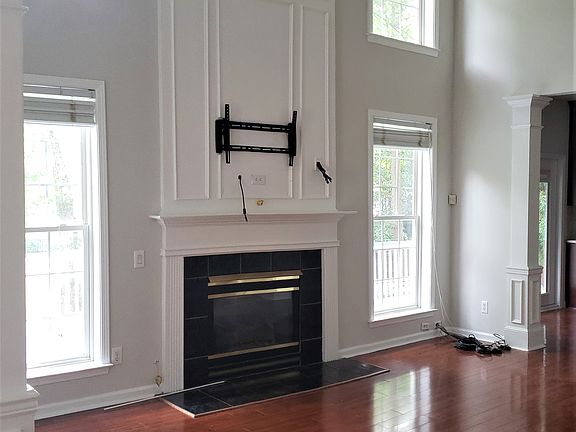 Freshly painted 1st floor