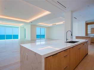 901 Gulf Shore Blvd N #C-402, Naples, FL 34102