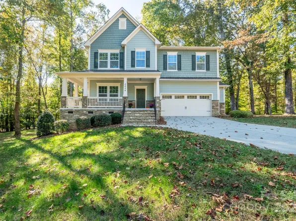 8434 Aspen Ct, Mint Hill, NC 28227