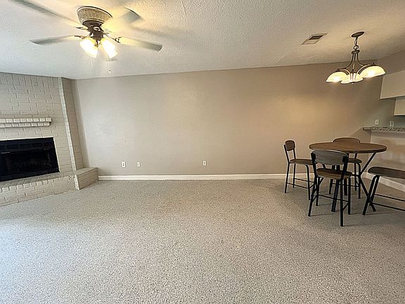 5th image of 1911 Country Village Blvd Unit B