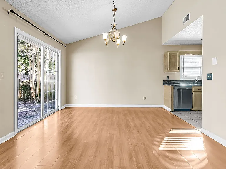 111 Hopper Dr — Photo 14