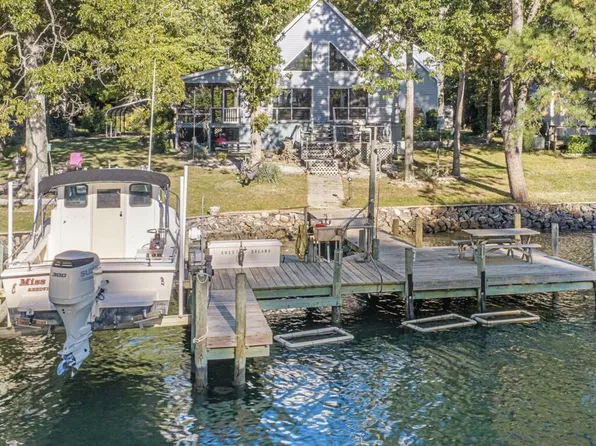 244 Reason View Ln, Reedville, VA 22539