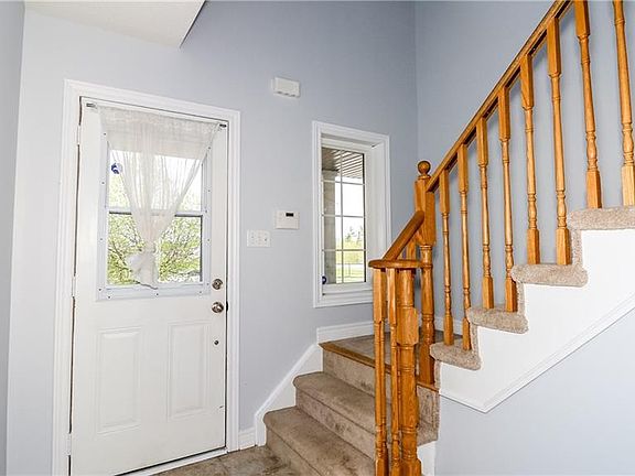 4th image of 161 Greenwood Dr