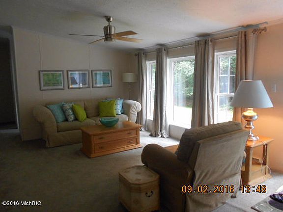 4th image of 4507 N Tamarack St